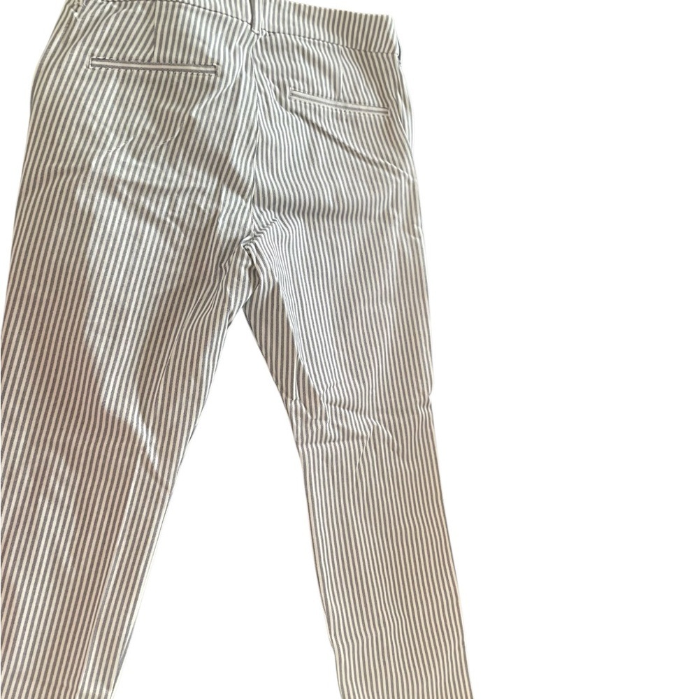 Old Navy Blue White Stripe Ankle Pants Size 10 Never Worn - Picture 7 of 7